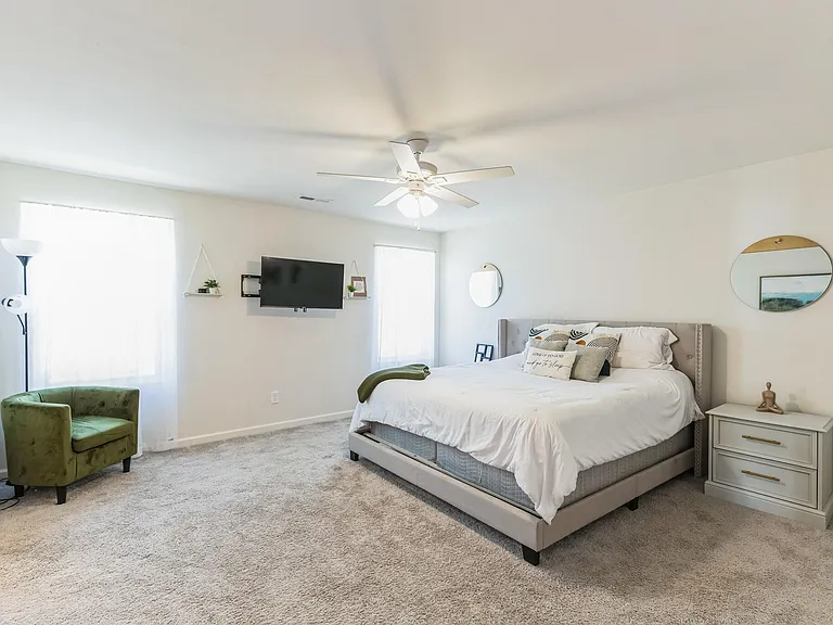 1253 Manor Dr — Photo 19