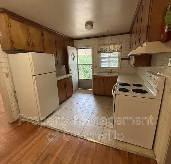 9 Eisenhower Dr #A — Photo 10