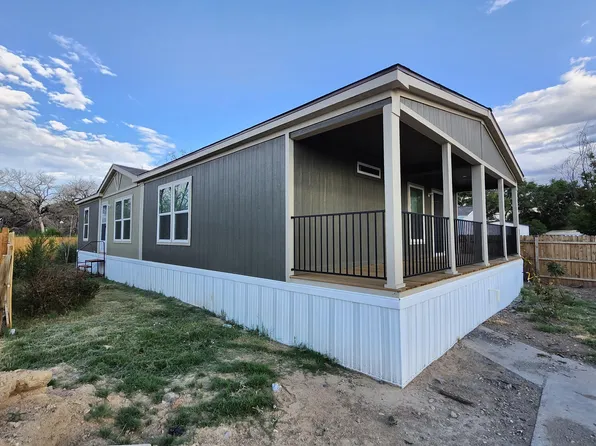 1212 Las Rosas Dr SE, Los Lunas, NM 87031