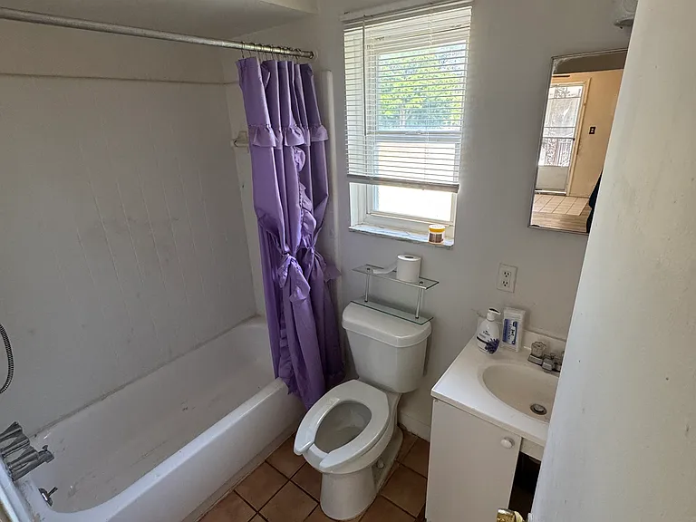 127 Rathbone St #129D — Photo 8