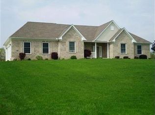 5285 Summerwood Dr, Seville, OH 44273