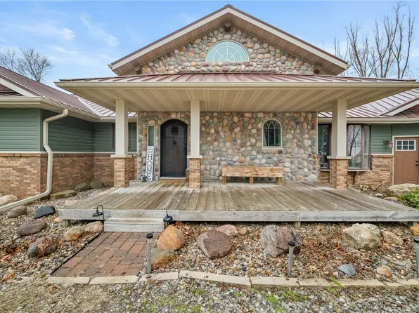 1424 N 59th Ave E, Newton, IA 50208