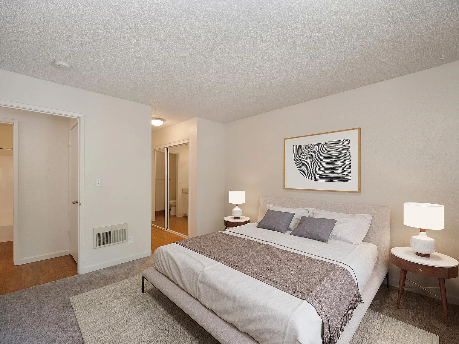 The Redwoods Apartments — Photo 4