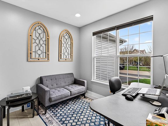 3rd image of 147 Reston Ln