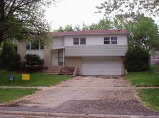 7819 Janes Ave, Woodridge, IL