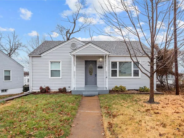 2000 Overland Dr, Saint Louis, MO 63114