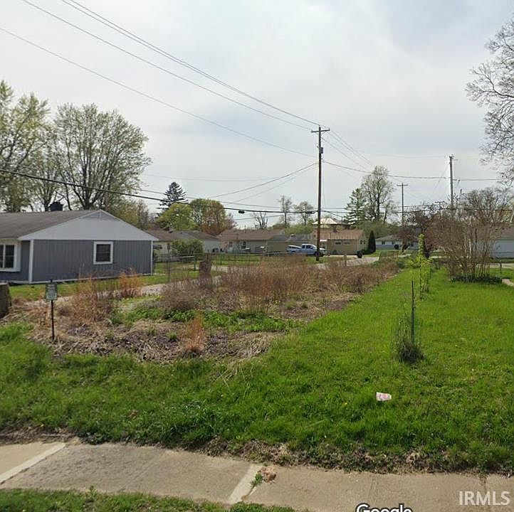 2nd image of 1701 Bayer Ave