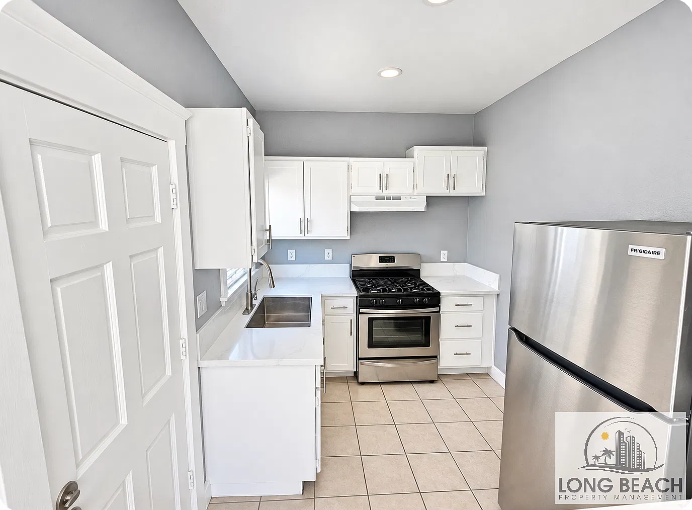 Studio, 385 sqft, $1,425 — Photo 2