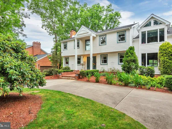 19 Alton Ave, Voorhees, NJ 08043