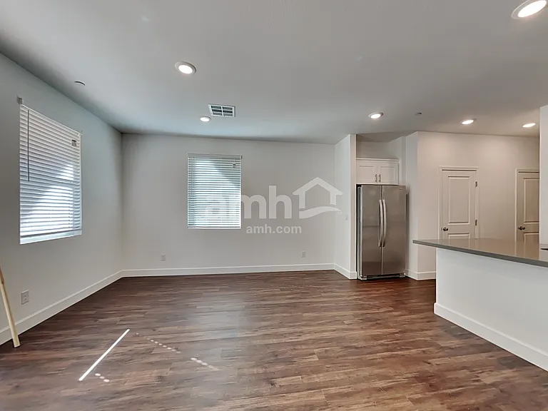 291 Yasmin Daylily Pl — Photo 5