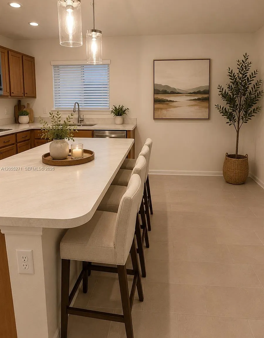 3 bed, 2.5 bath, $2,500 — Photo 2