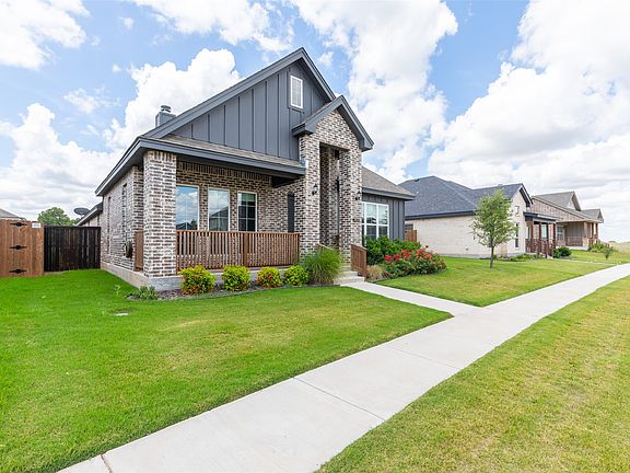 3rd image of 4013 Legacy Blvd