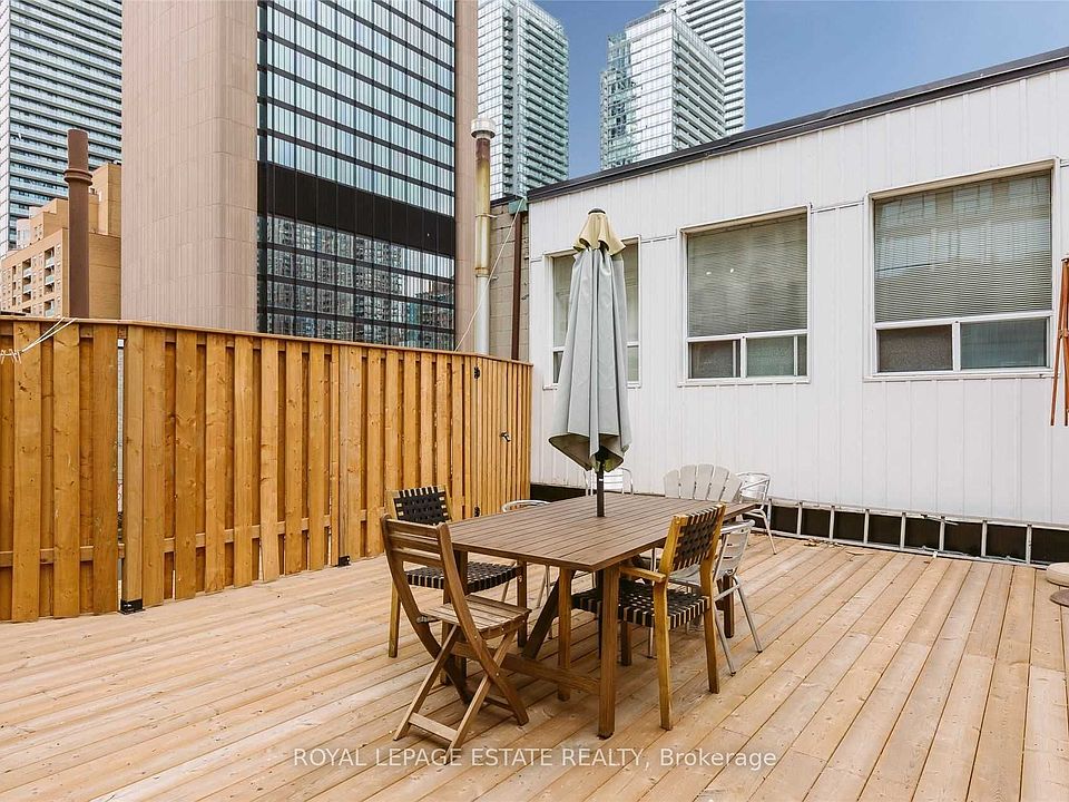 2nd image of 516 Yonge St #6
