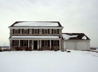 3155 N Colebrook Rd, Manheim, PA 17545