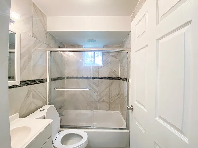 2353 Tilbury Ave — Photo 17