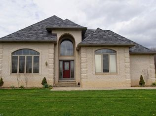 11184 Sperry Rd, Chesterland, OH 44026