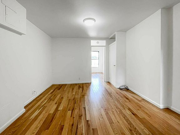 3rd image of 249 E 77th St APT 4RE