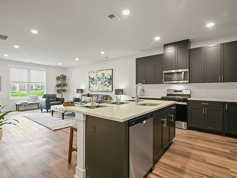 The Somerset at Montgomery — Photo 14