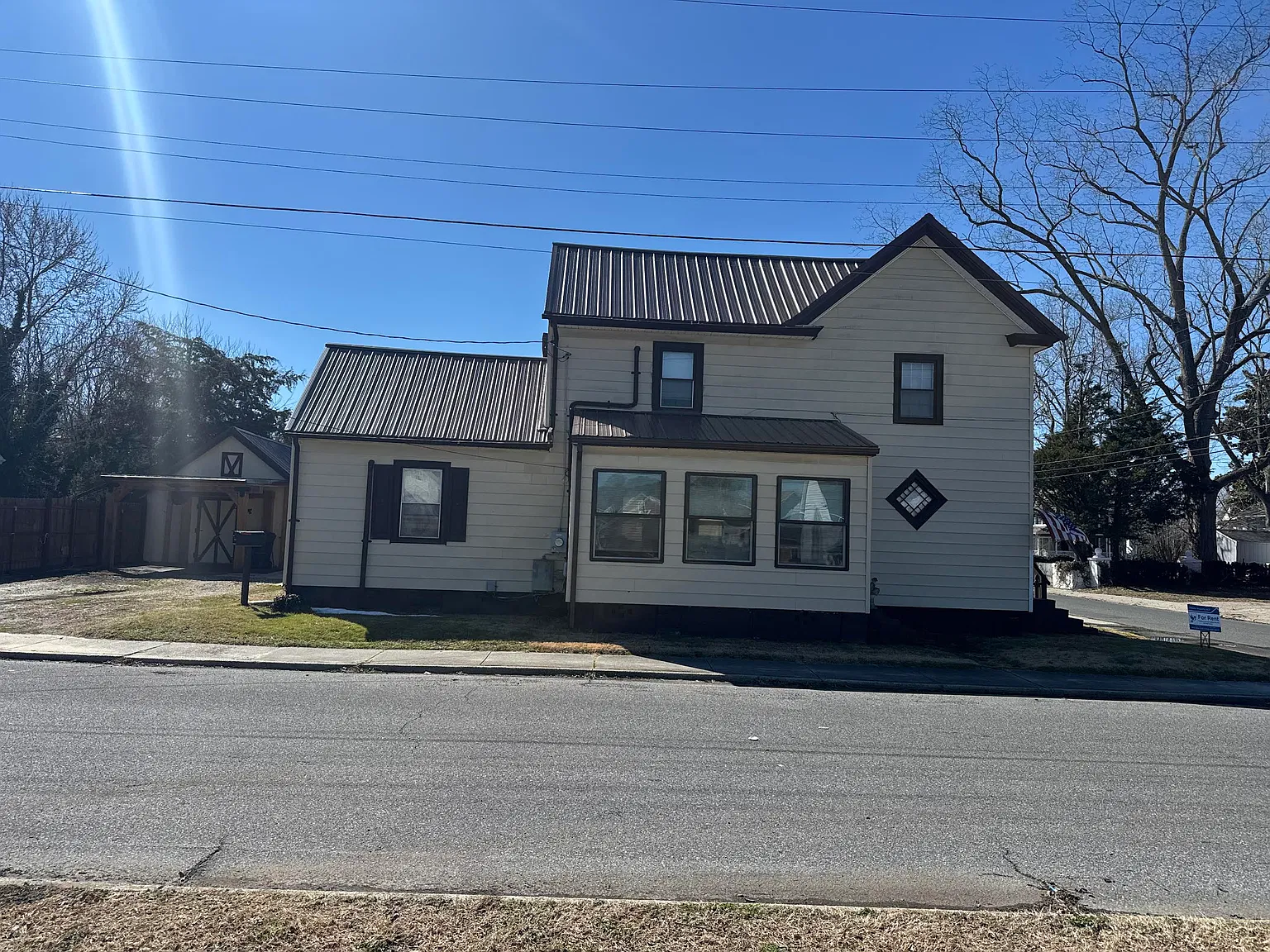 3 bed, 1.5 bath, 1656 sqft, $1,800 — Photo 4