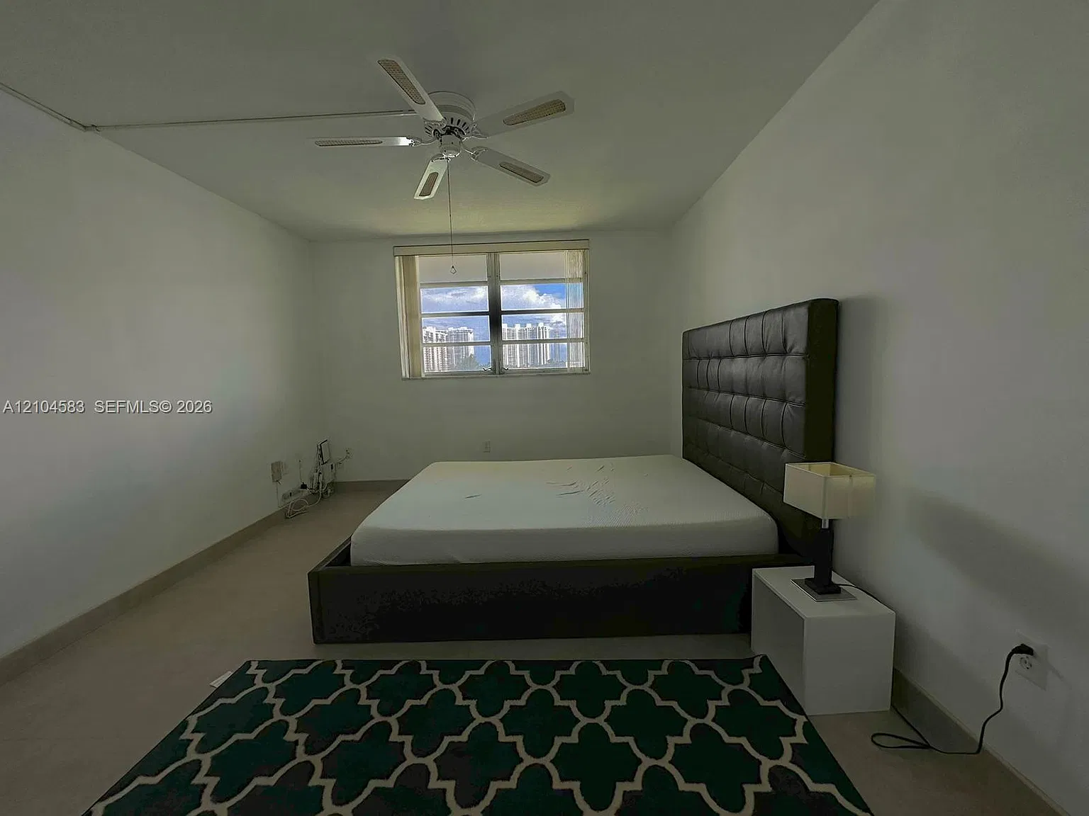 Point East Sec Ii Condo — Photo 3