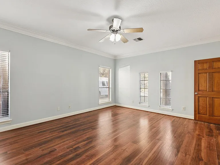 14819 Walbrook Dr — Photo 18