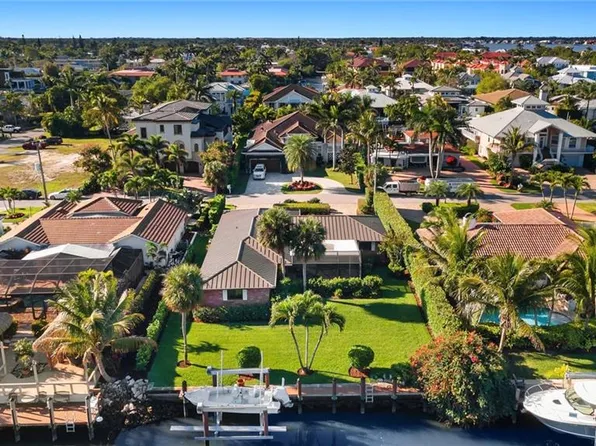 1525 OSPREY AVE, NAPLES, FL 34102