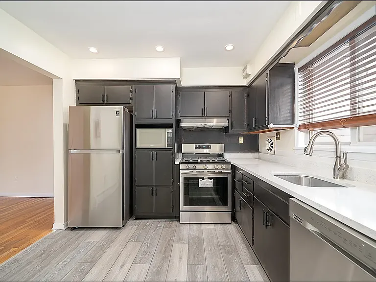 121 Ogden Ave #2 — Photo 2