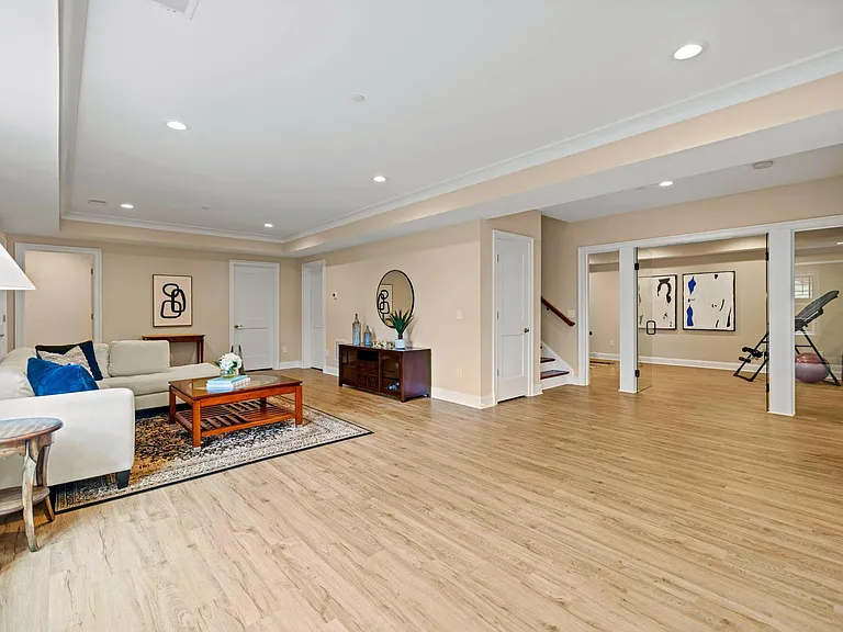 7708 Beech Tree Rd — Photo 45