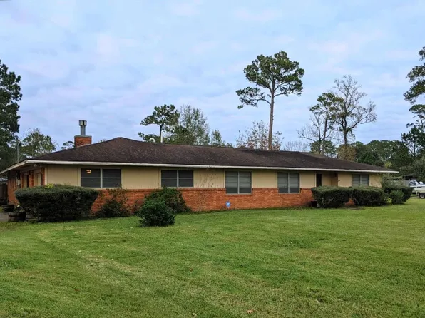 5360 Rose Ln, Beaumont, TX 77708