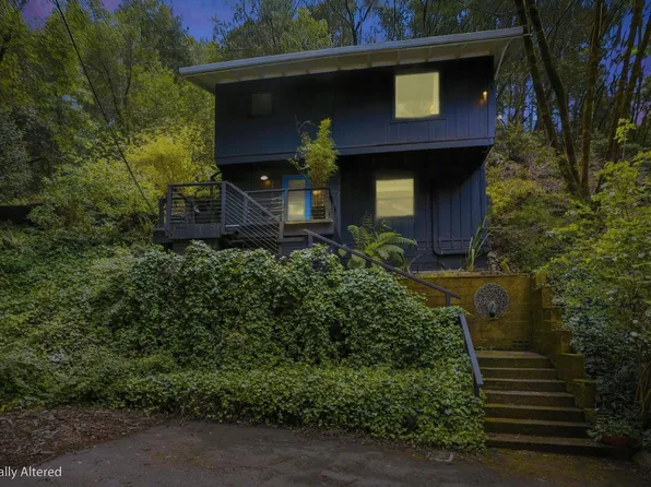 14993 Merry Lane, Guerneville, CA 95446