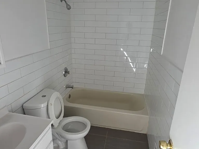 1251 Milton Pl #3B — Photo 7