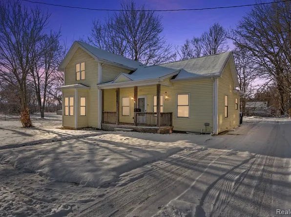 1114 S Grand Traverse St, Flint, MI 48502