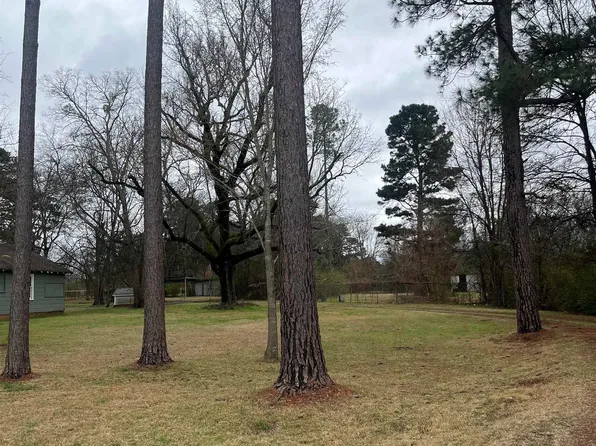 3614 Stone Rd, Kilgore, TX 75662