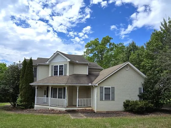 6132 Whispering Pines Rd, Cascade, VA 24069