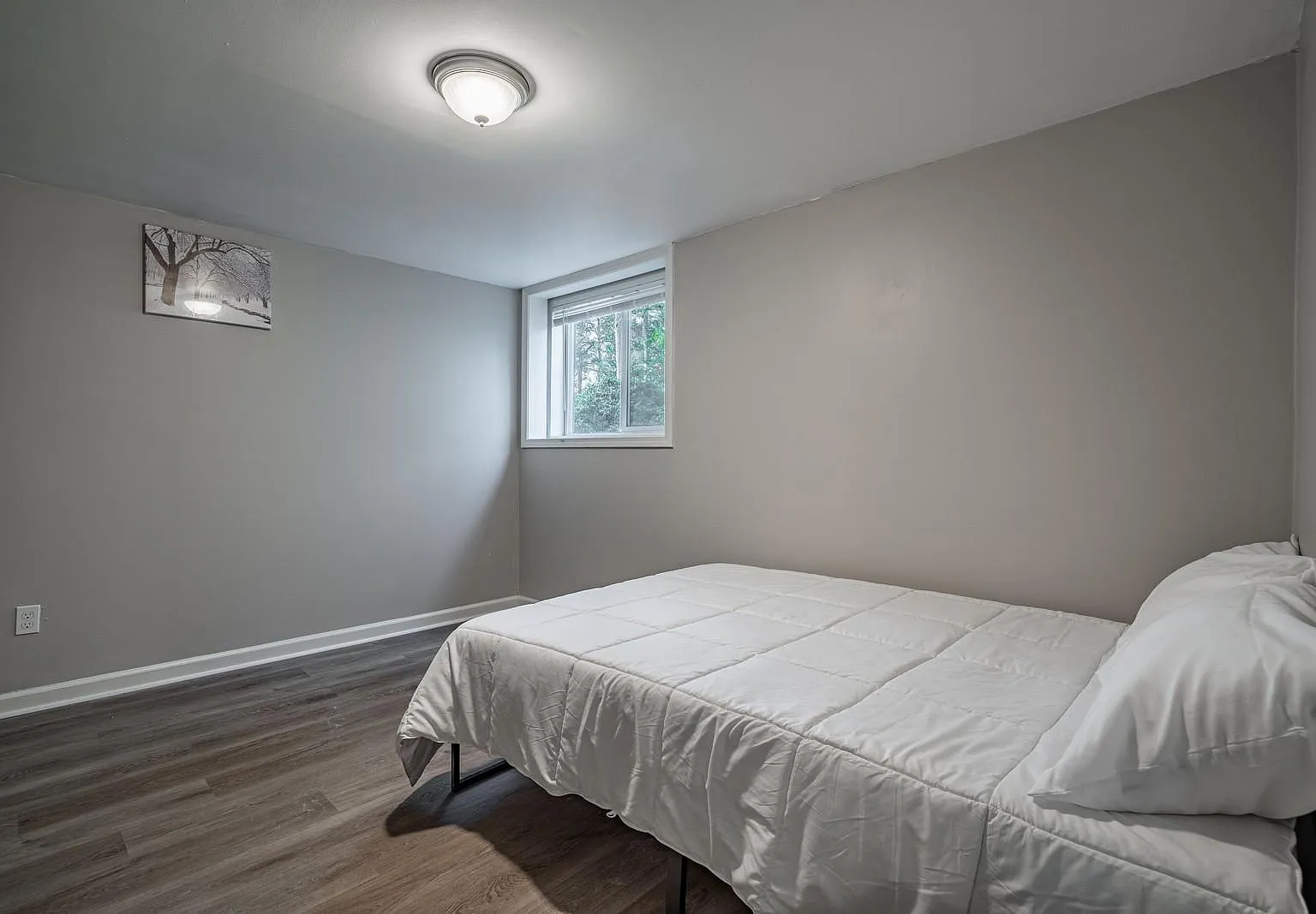 4 bed, 4.0 bath, 1353 sqft, $654 — Photo 2