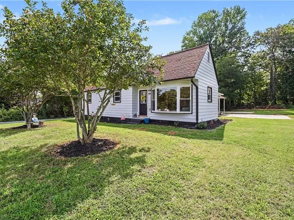 5075 Wilson View Dr, Archdale, NC 27263