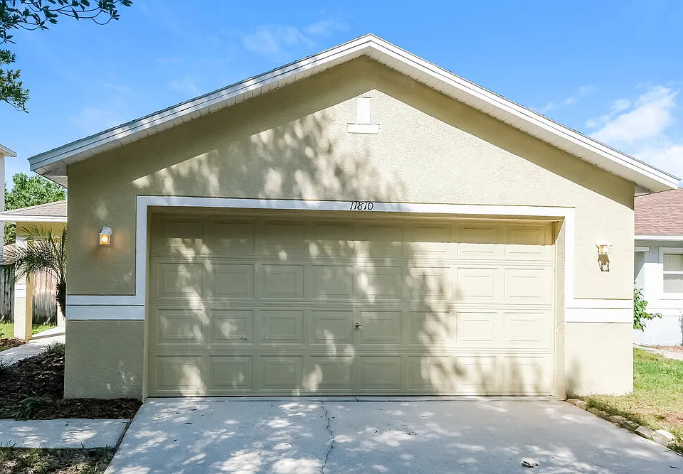 11810 Prickly Pear Way