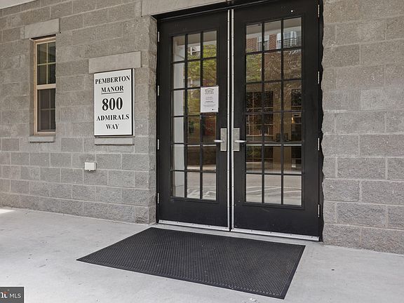 2nd image of 800 Admirals Way Unit 1819