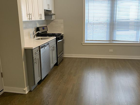 3rd image of 5133 N Wolcott Ave #3