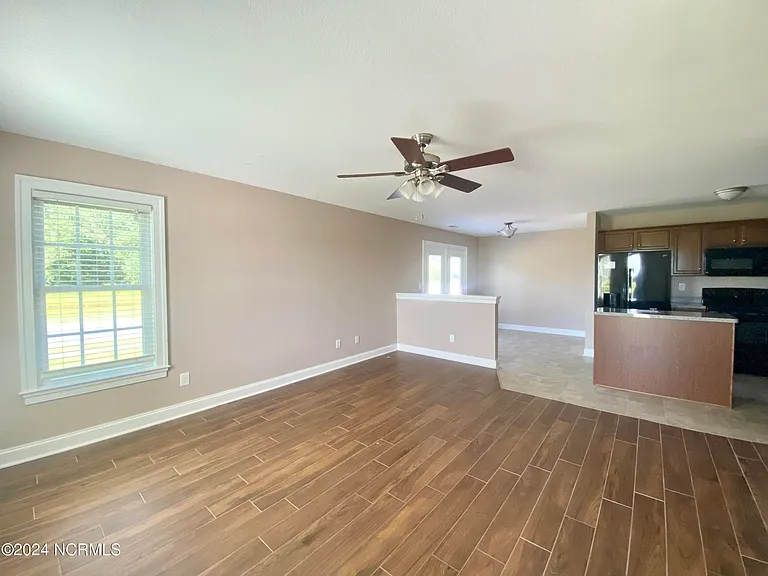 532 Millbrooke Cir — Photo 5