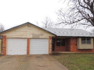 916 S Patterson Dr, Moore, OK 73160