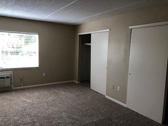 4th image of 302 N Hubert Ave APT 211