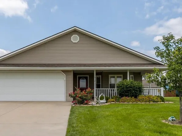 1432 N Sycamore St, Ottawa, KS 66067