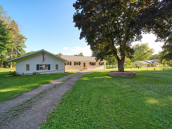 5th image of 2356 Hatch Rd