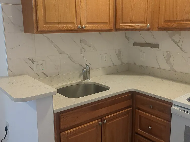 4 Ellsworth Ave #34 — Photo 9