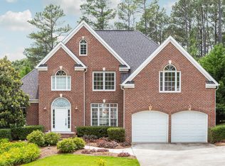 2010 Bay Pointe Dr, Hixson, TN 37343