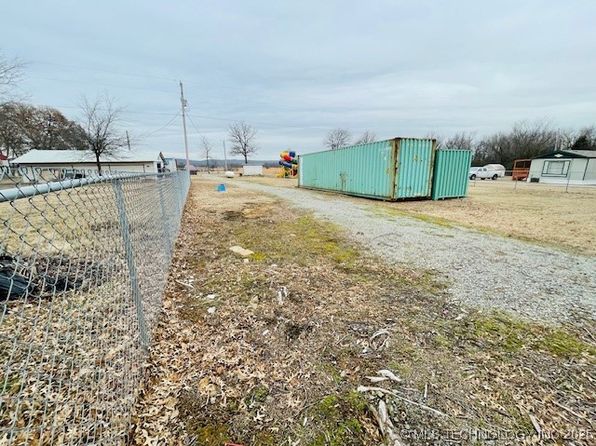 422361 E 1150th Rd, Eufaula, OK 74432
