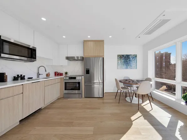 751 Dean St #3, Brooklyn, NY 11238