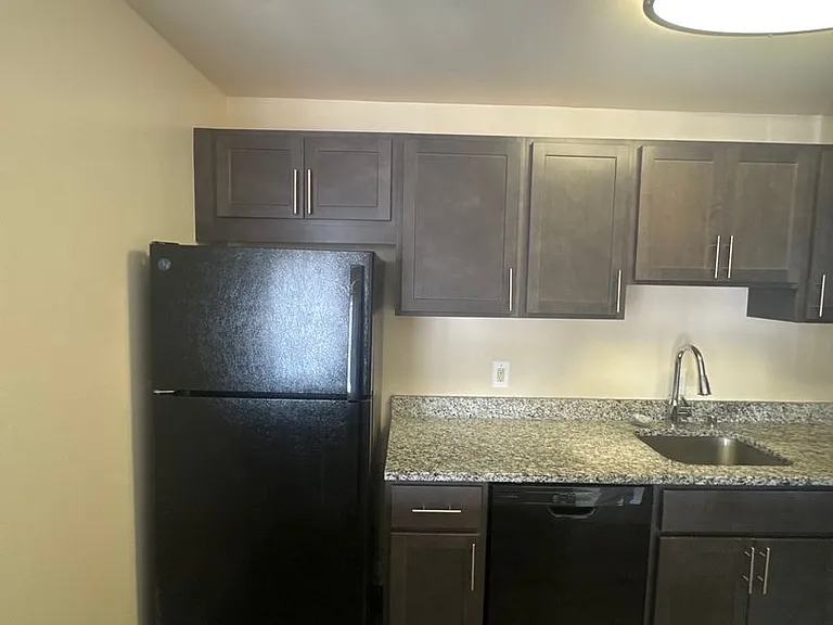 3331 Hewitt Ave #1 — Photo 91