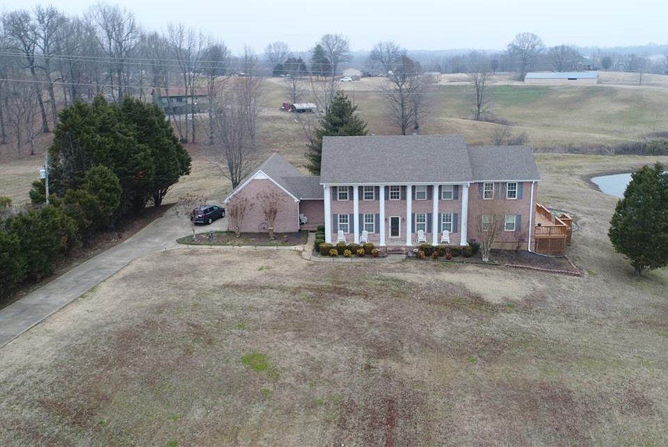 1st image of 90 Heathridge Dr
